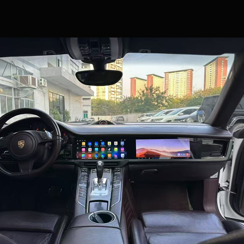 Porsche dedicated dual screens